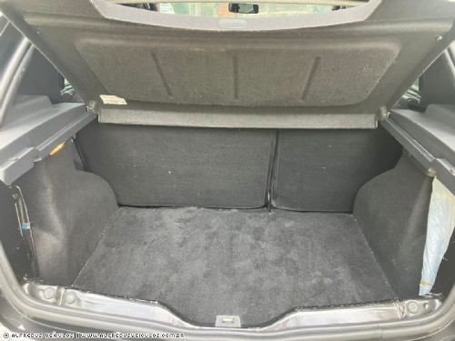 Renault SANDERO PRIVILEGE 1.6 2011/2012